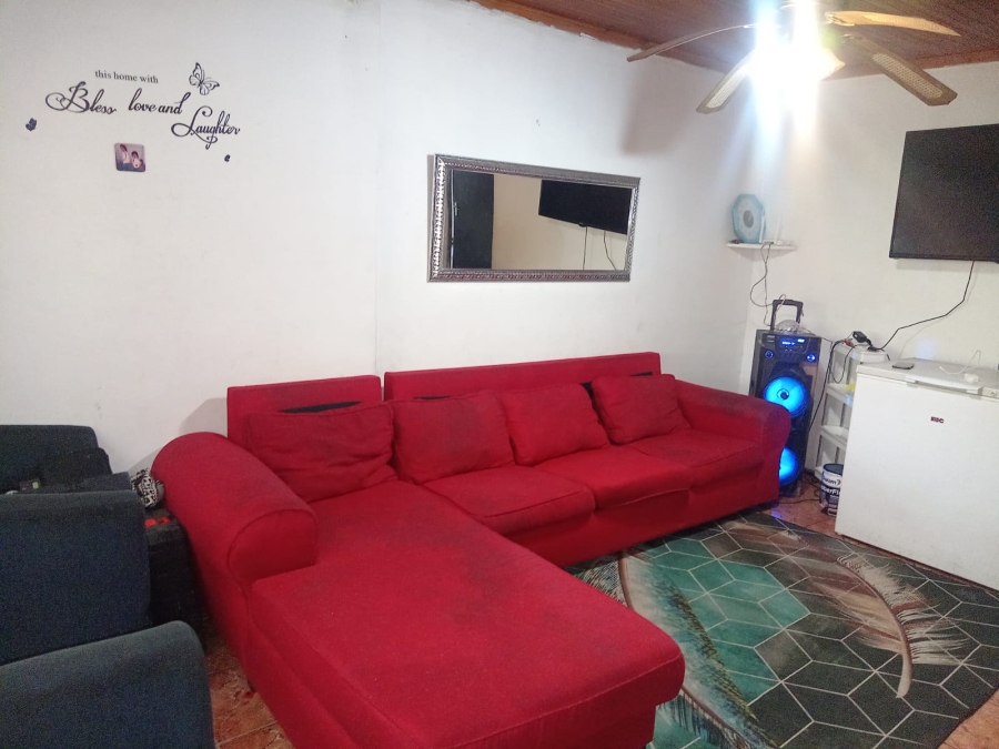 3 Bedroom Property for Sale in Lentegeur Western Cape